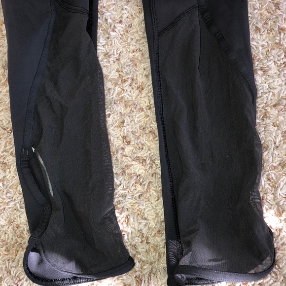 LULULEMON ATHLETICA BLACK LEGGINGS SIZE - 2 - Picture 4 of 8